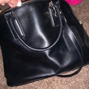 Black express purse